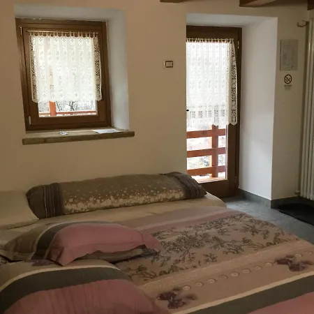 Il Teggiolo Alojamento de Acomodação e Pequeno-almoço Varzo