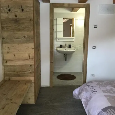 Il Teggiolo לינה וארוחת בוקר 3*